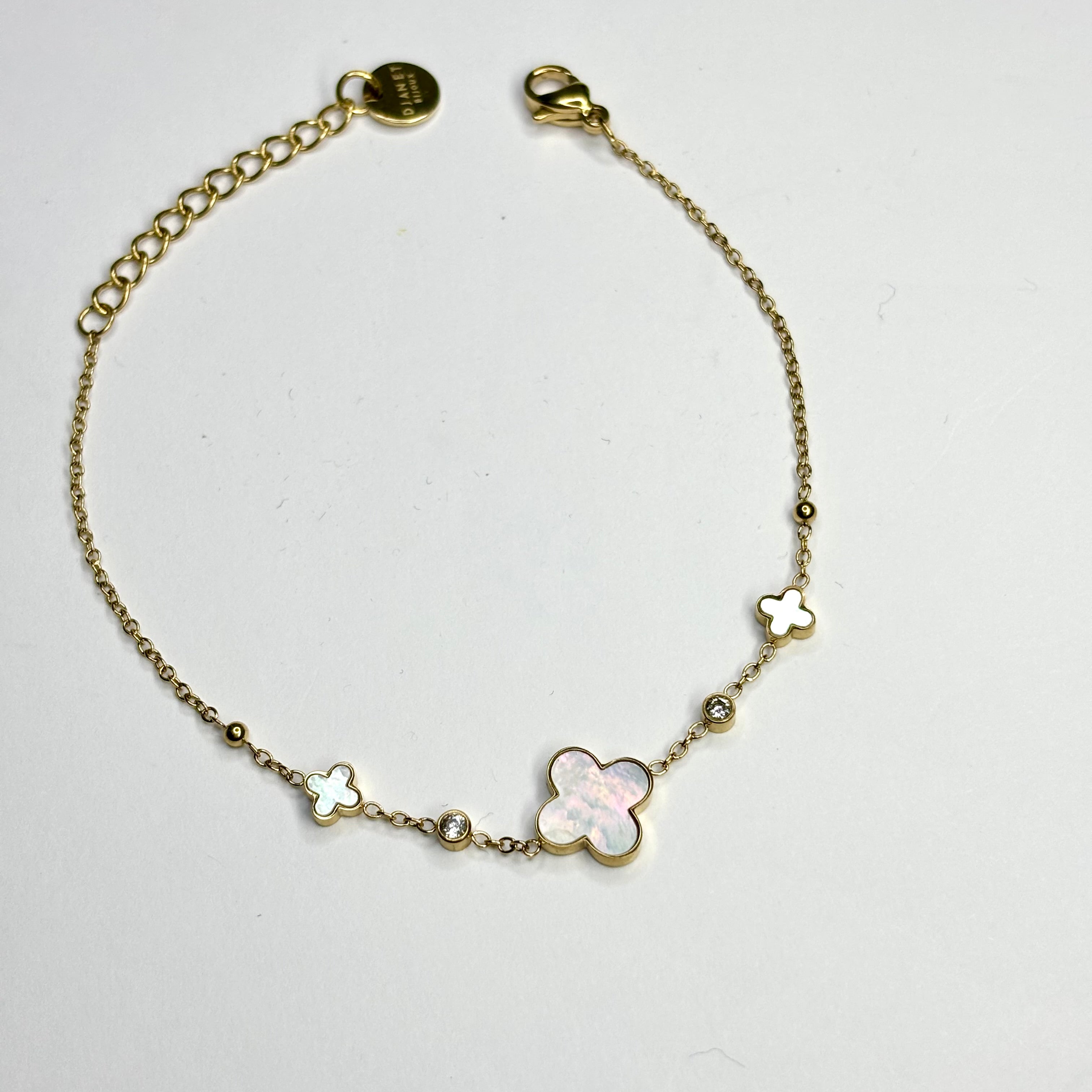 Bracelet trèfles en nacre & zirconium doré à l'or fin Dahlia - Djanet Bijoux