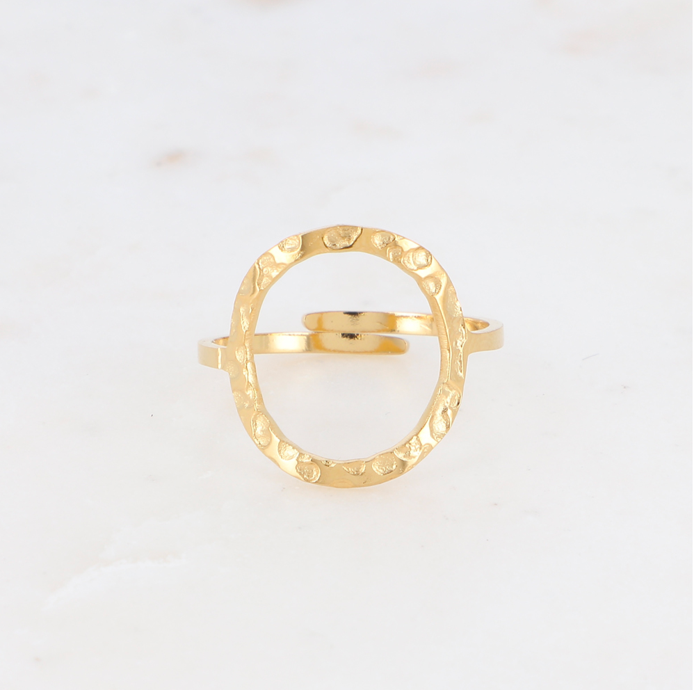 Bague cercle martelé acier inoxydable doré Alya