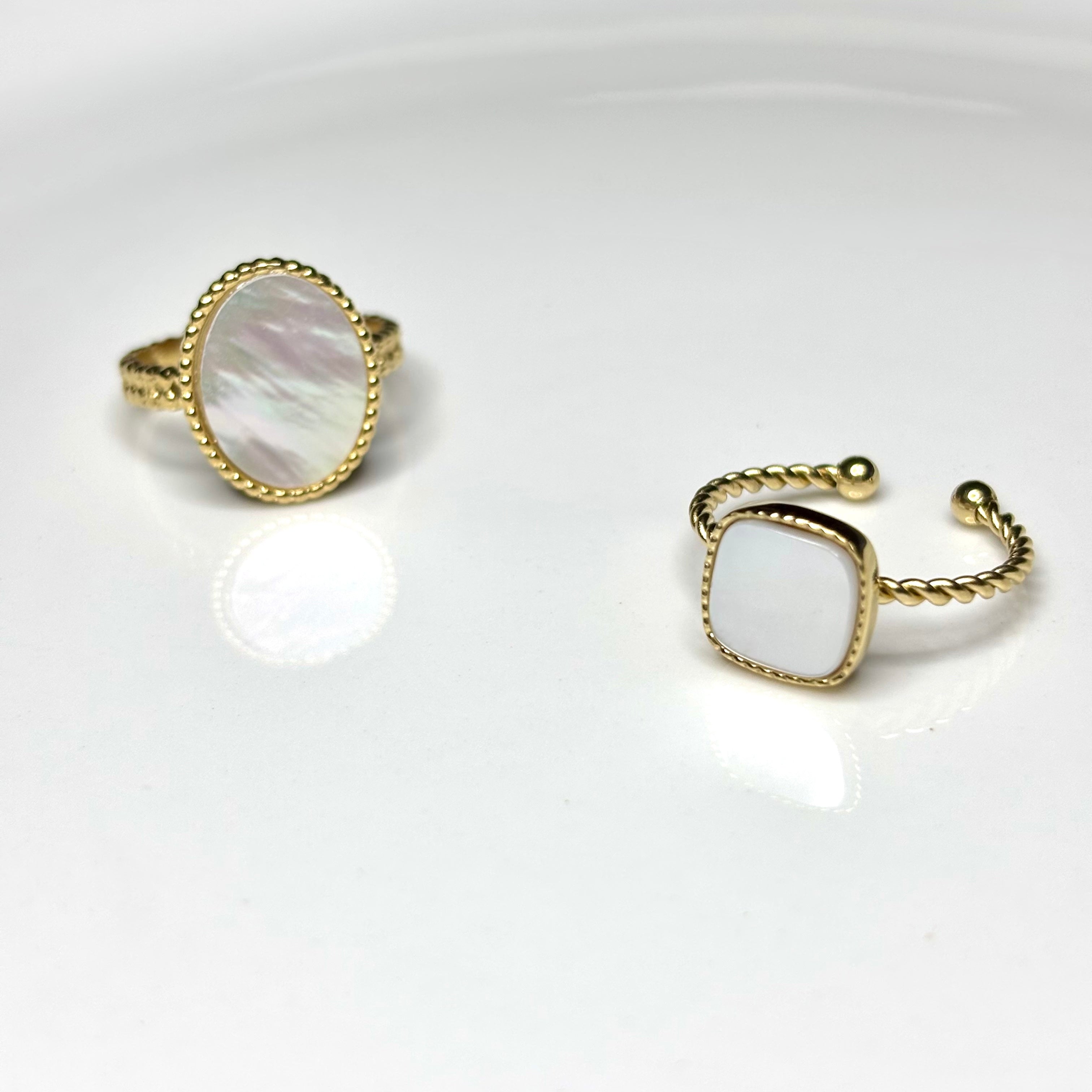 Bague ovale acier inoxydable doré nacre Romy