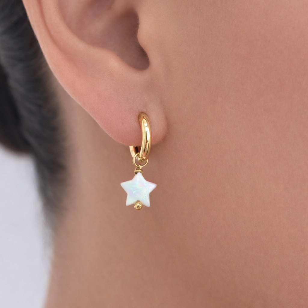 Boucles d'oreilles mini créoles en acier inoxydable doré et étoile en nacre