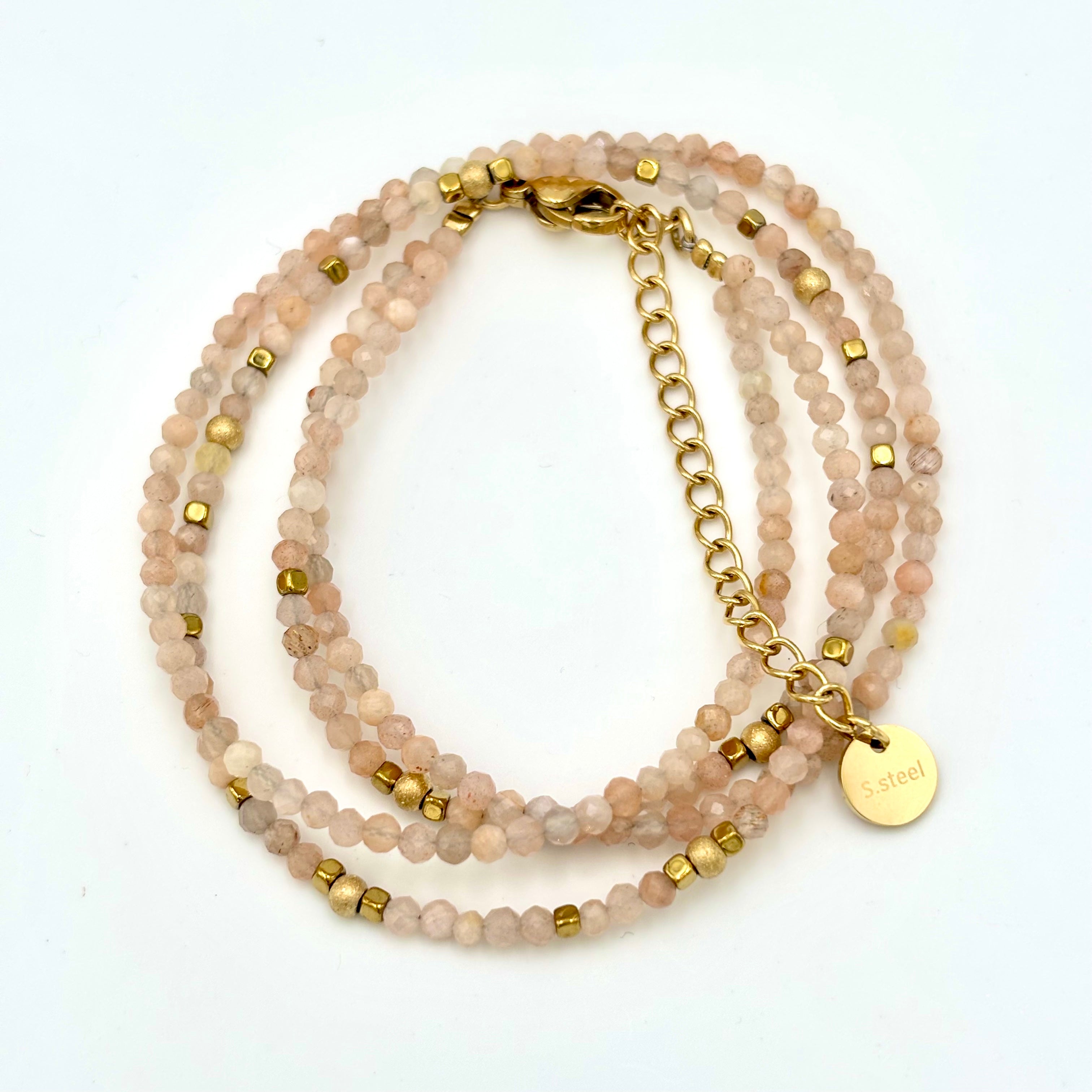 Bracelet 4 rangs pierres de soleil et hématites dorées Luzia