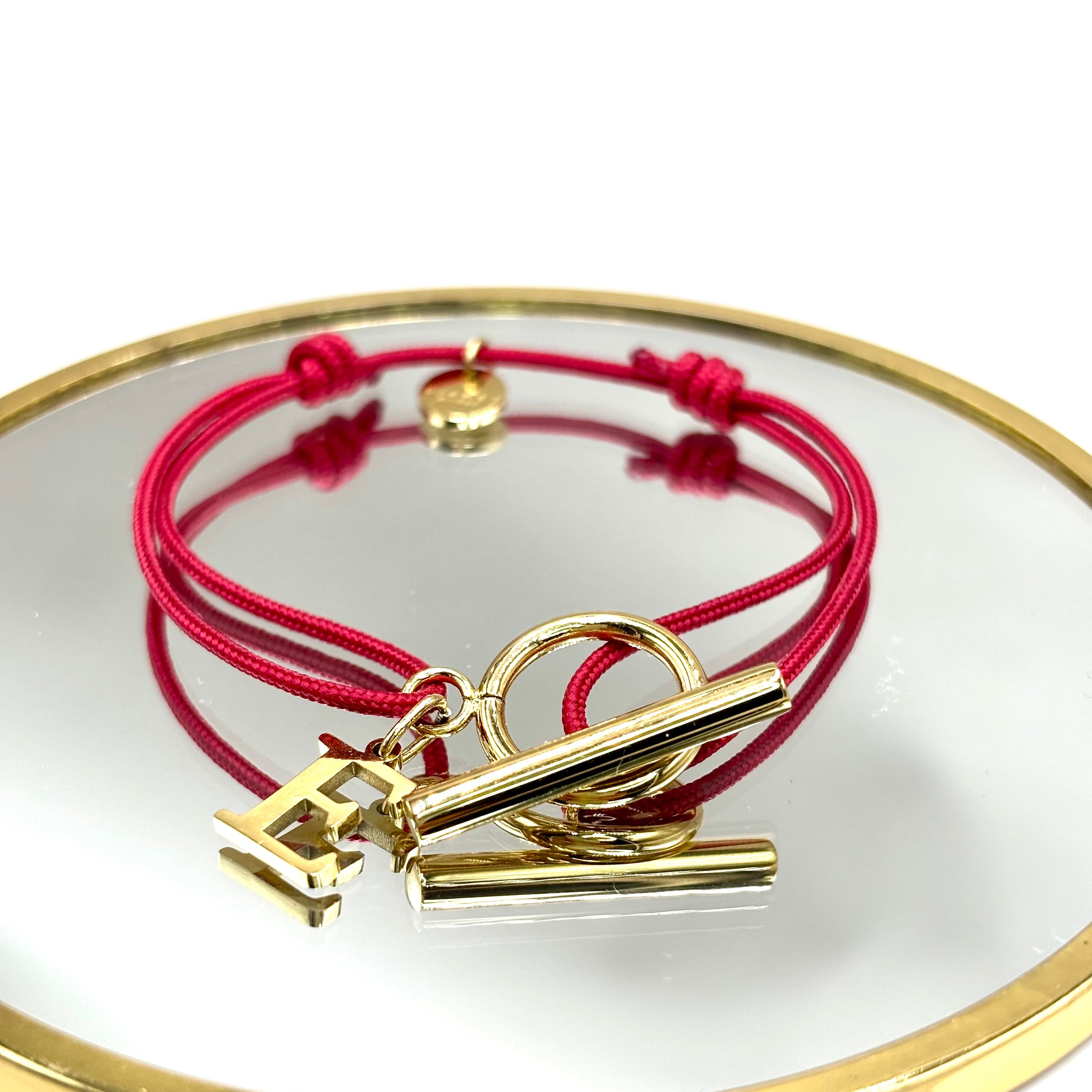 Bracelet cordon fil de jade rouge et fermoir T lettre en acier inoxydable 316L dore PVD 14K