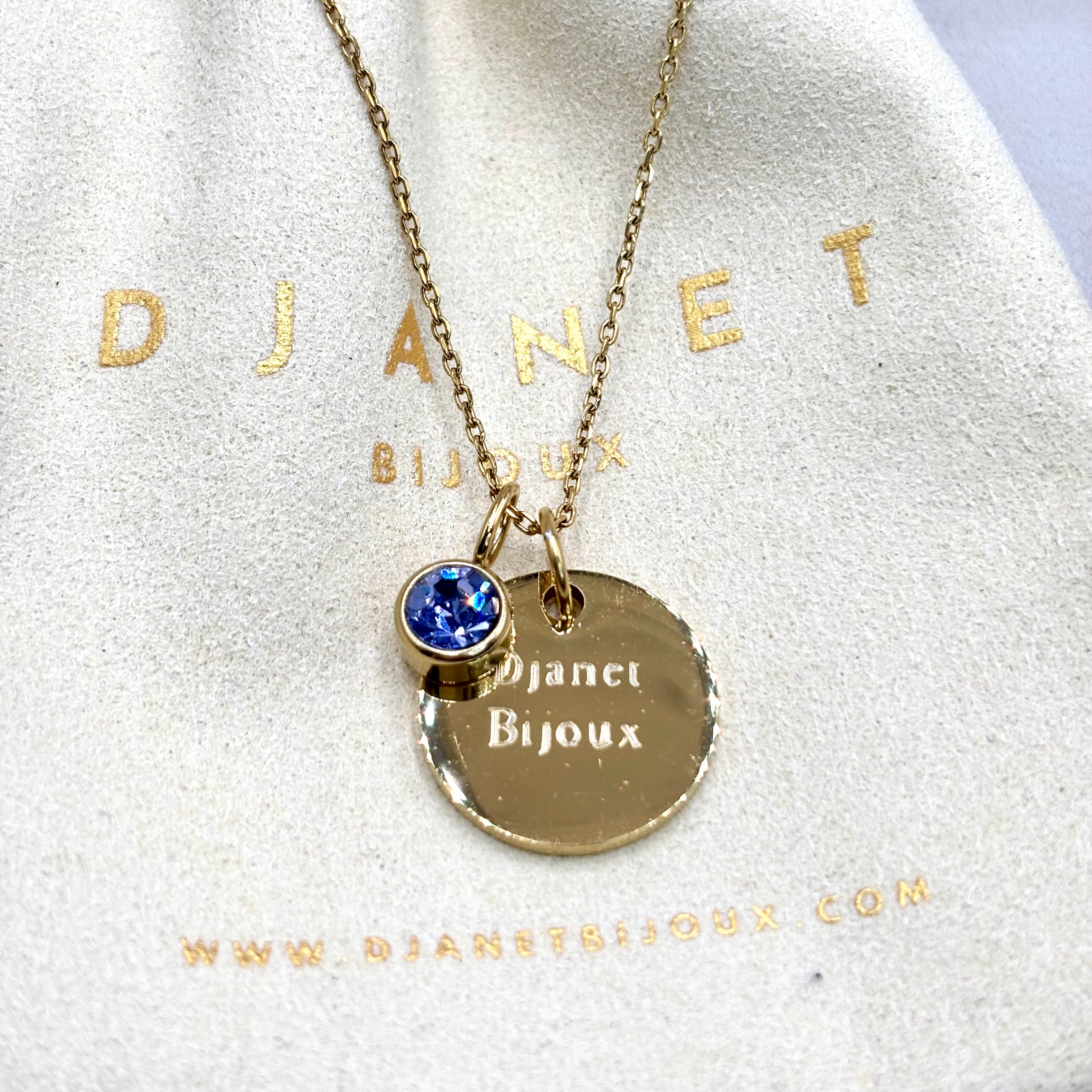 Collier chaine maille forçat médaille gravée en acier doré Djanet Bijoux et pierre de naissance