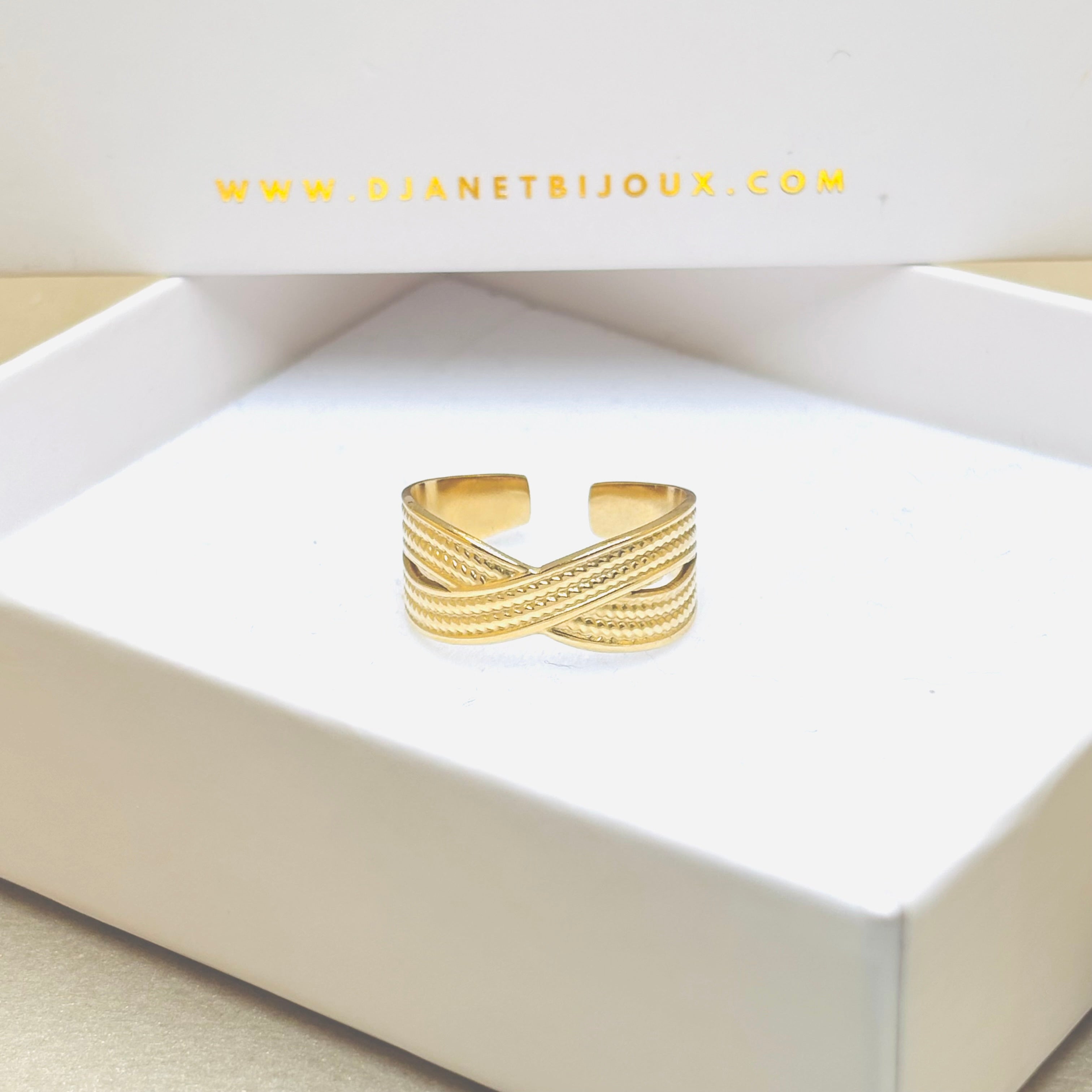 Bague acier inoxydable doré anneaux croisés ajustable – Anna
