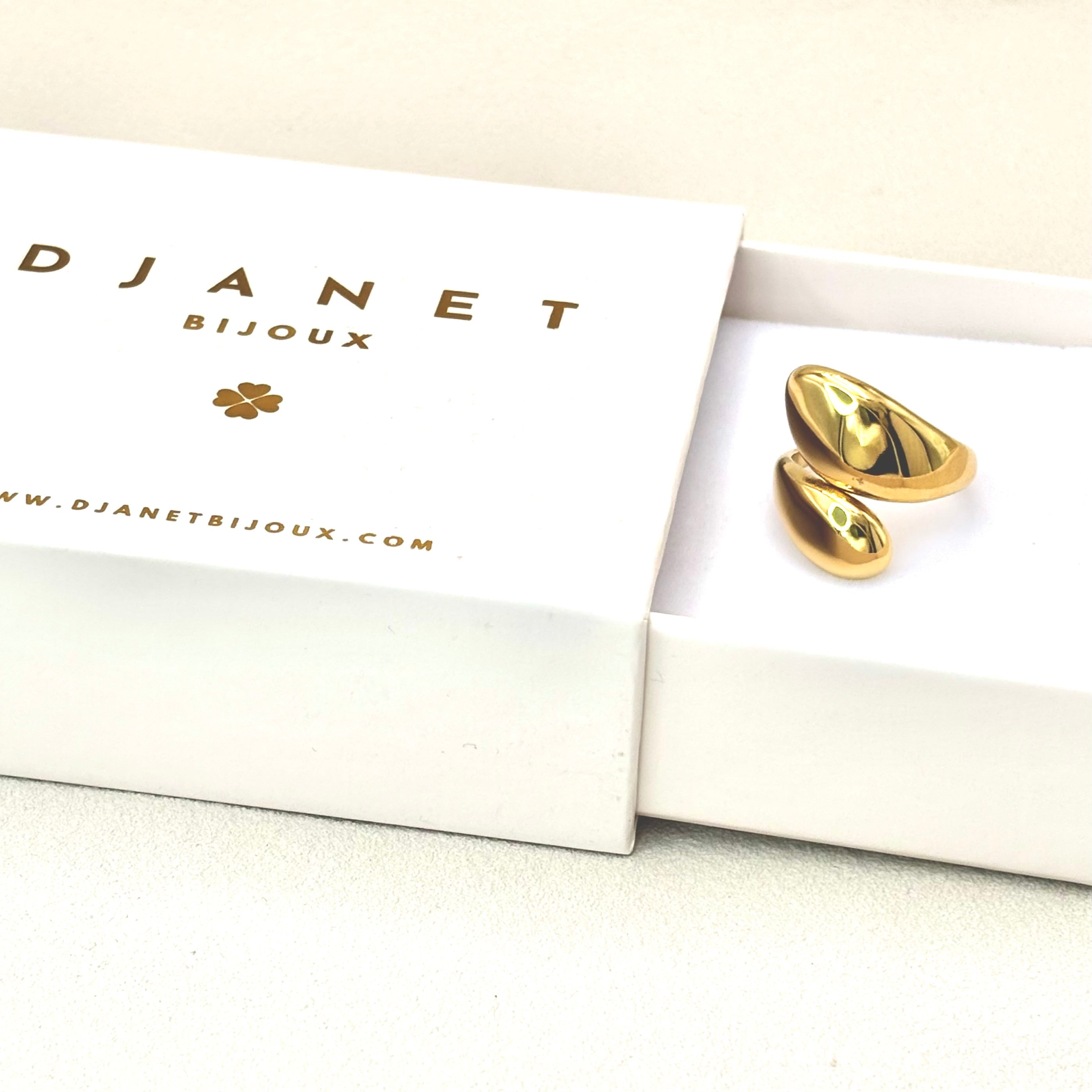 Esmeralda gold stainless steel ring