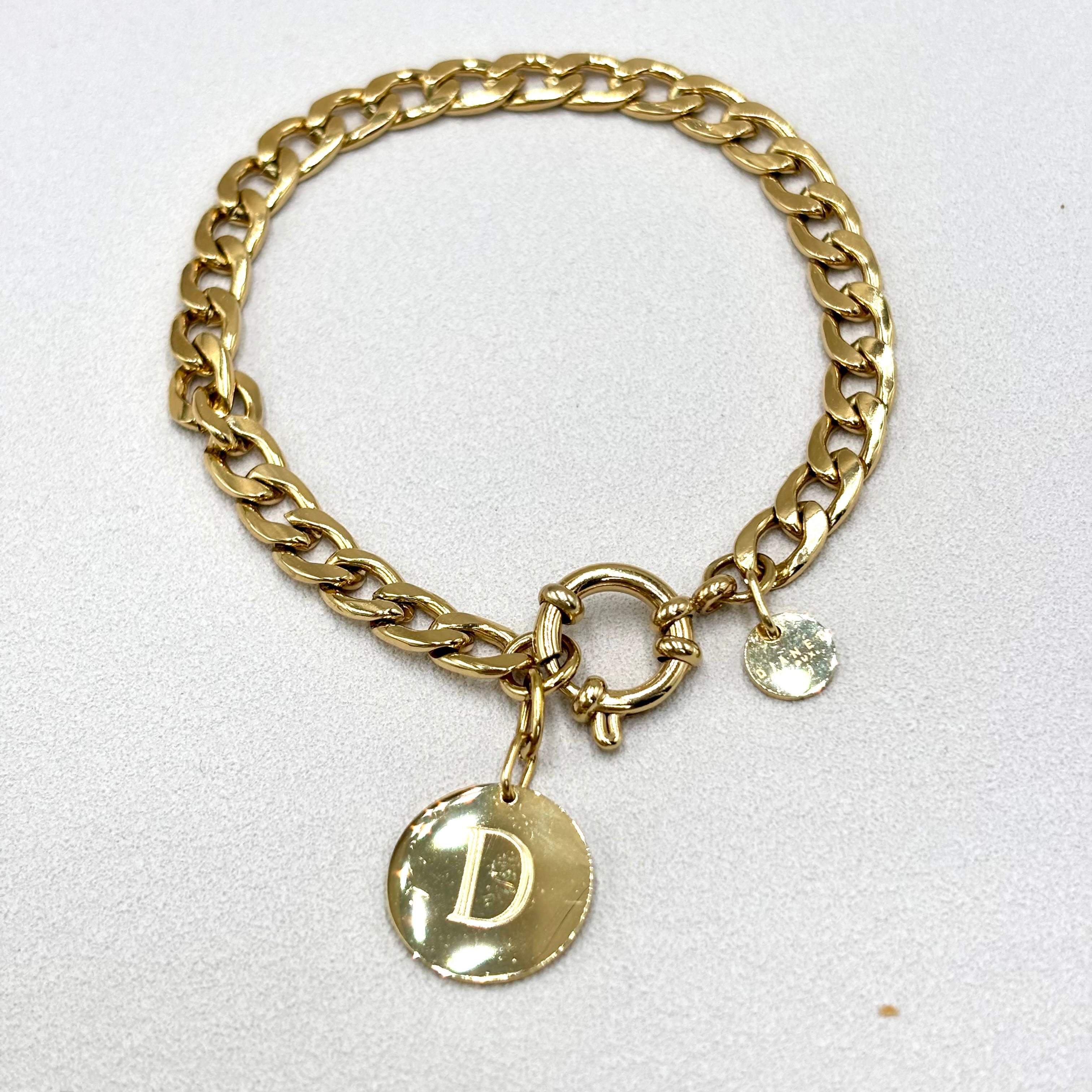 Gourmette en acier inoxydable doré à l'or fin 14K et fermoir bouée avec pendentif gravure lettre