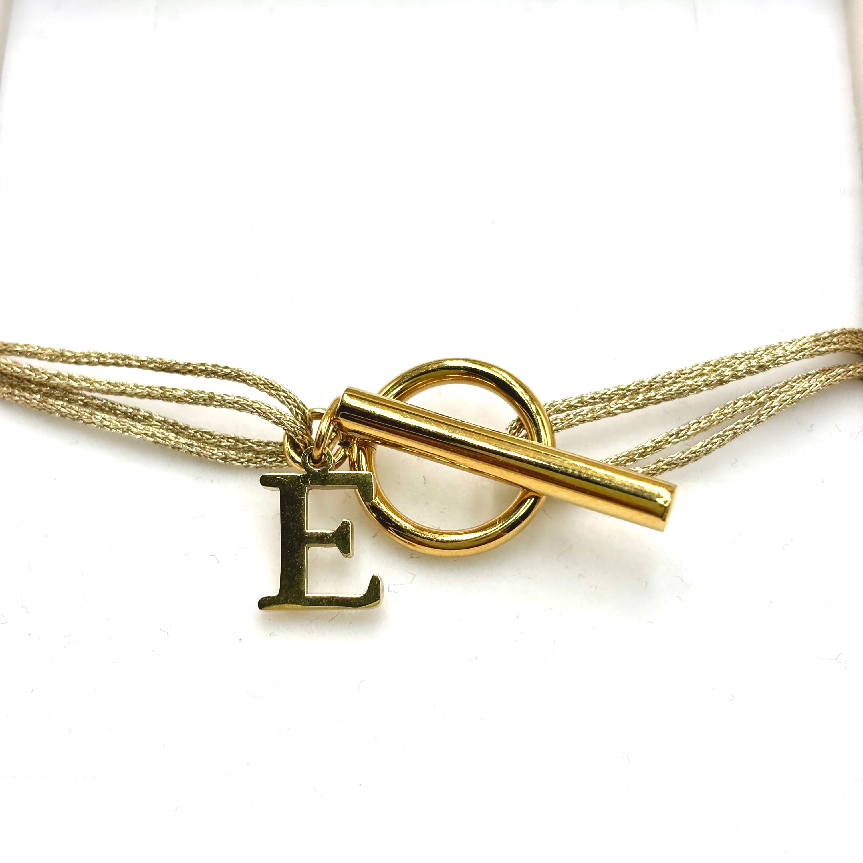 Bracelet cordon doré scintillant Fermoir T Toggle et lettre initiale en acier inoxydable doré