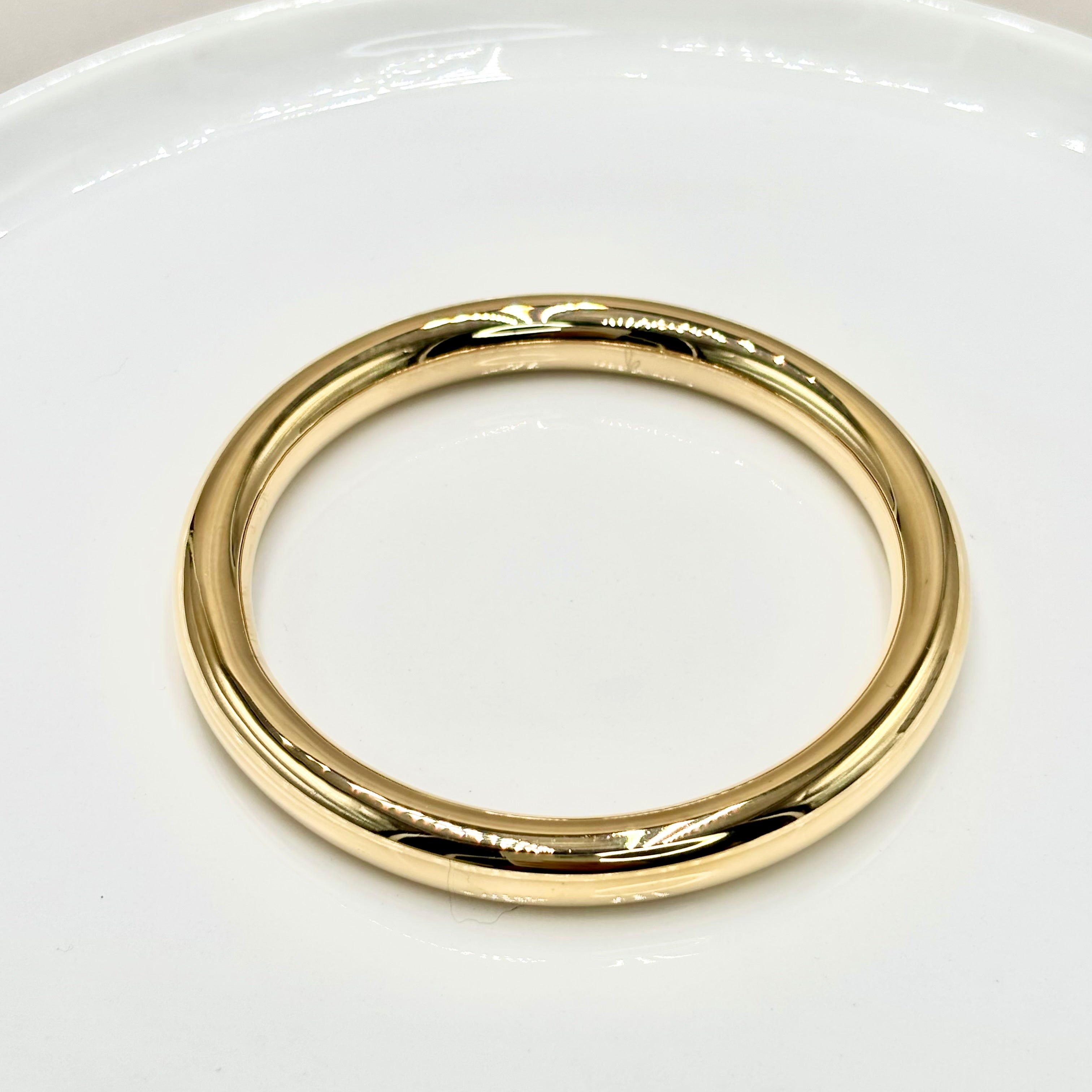 Jonc épais fermé en acier inoxydable doré 8 mm