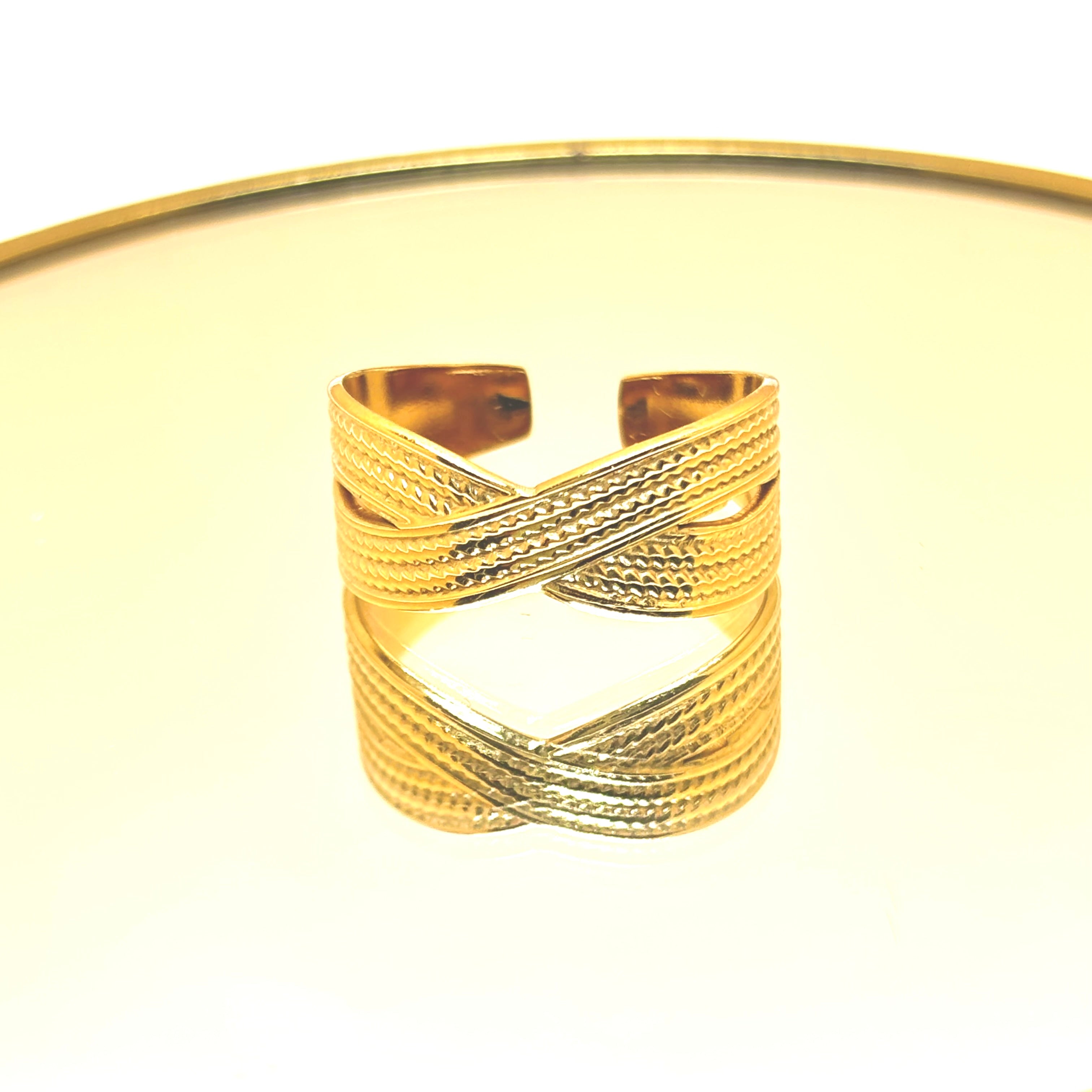 Anna gold stainless steel crossed rings ring