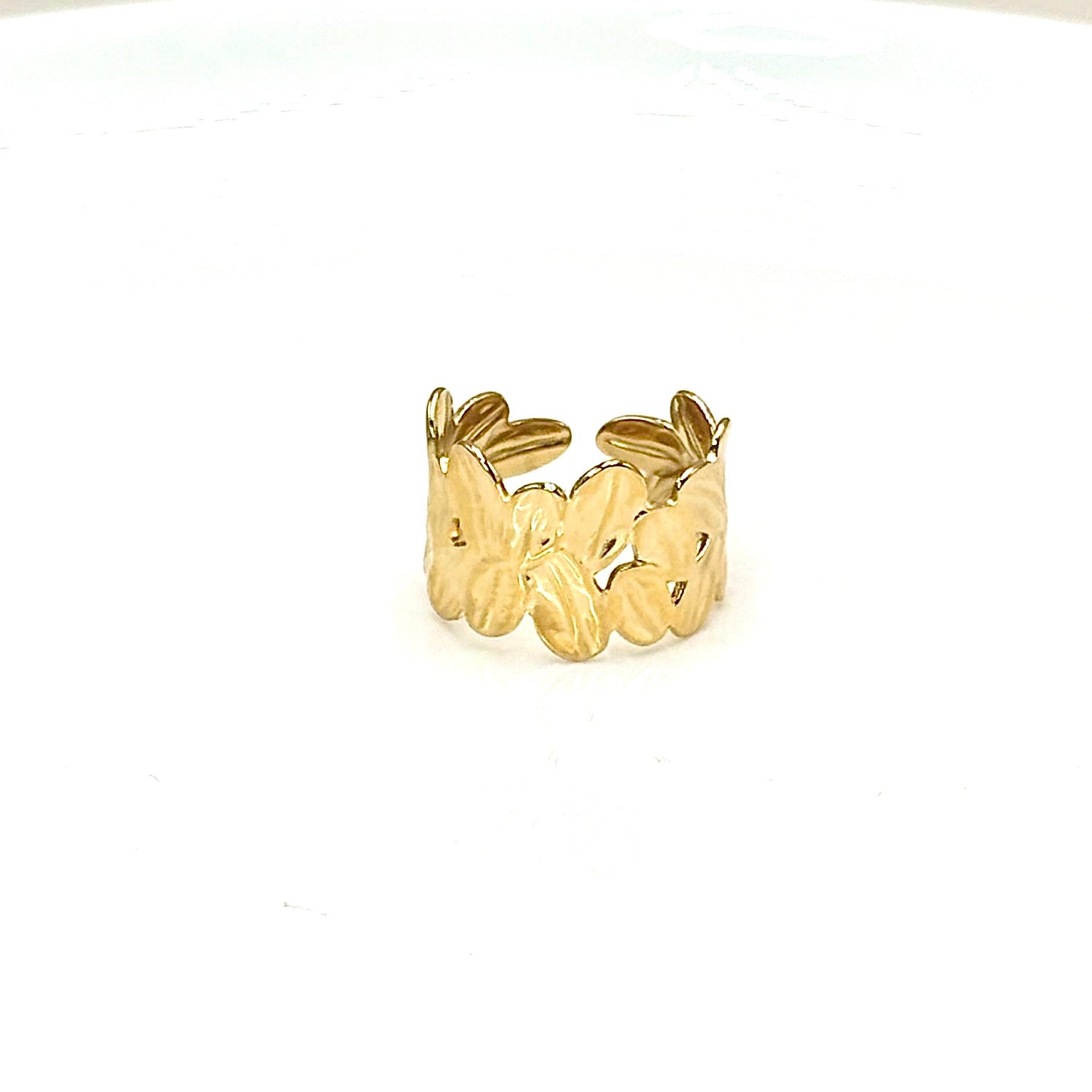 Bague acier inoxydable doré femme texturé fleur ouverte ajustable