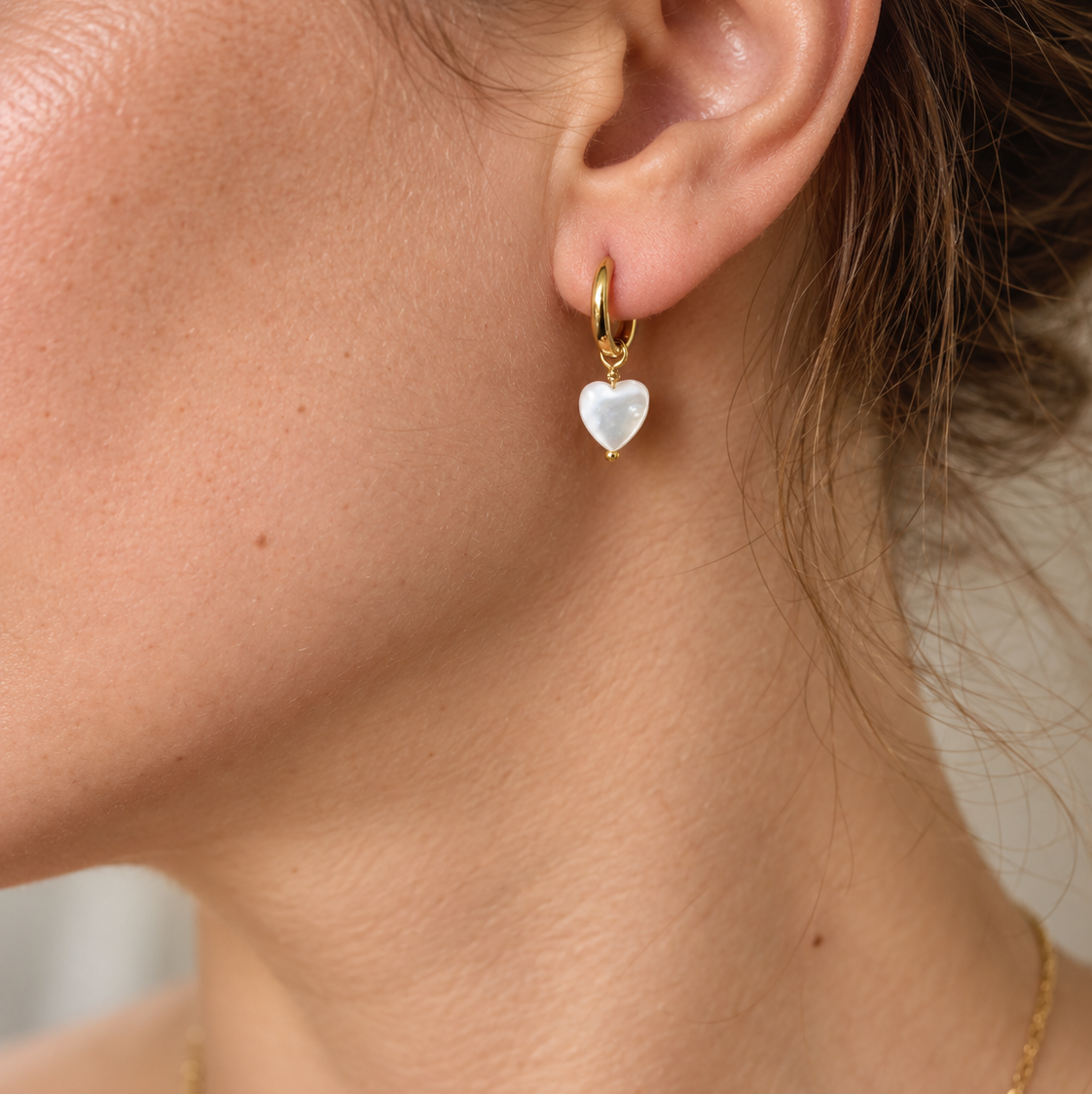 Boucles d'oreilles mini anneau et coeur nacre