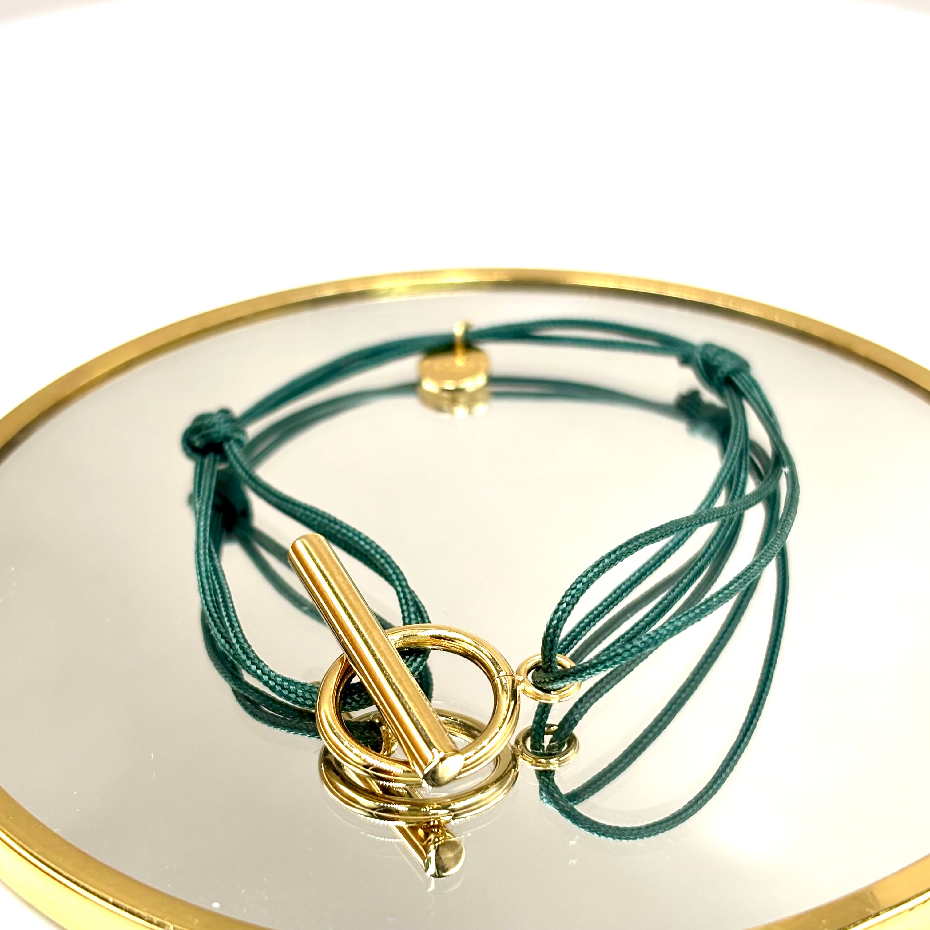 Bracelet cordon vert double nylon tressé et fermoir Toggle en acier inoxydable dore