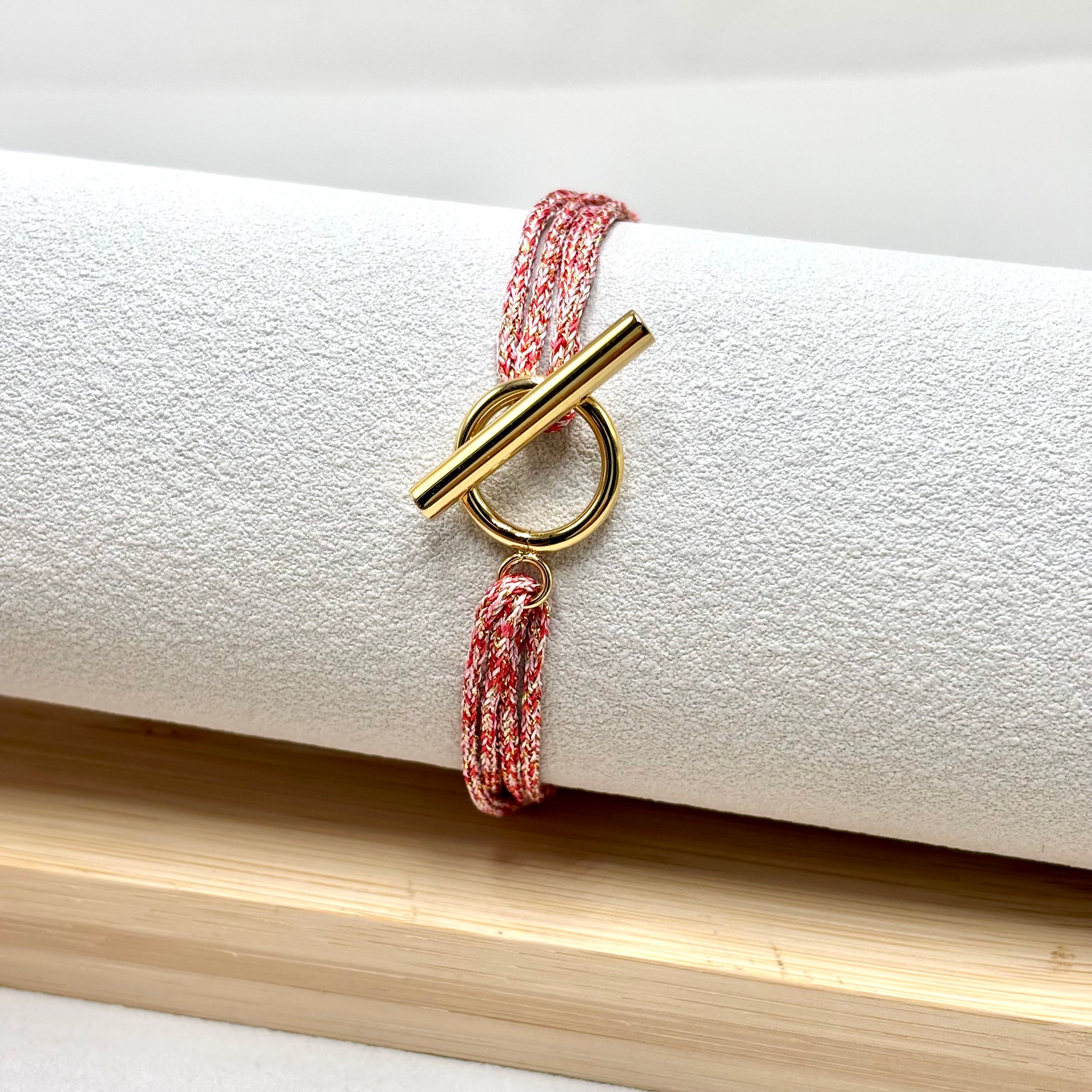 Bracelet femme cordon double rose fermoir T acier doré Djanet Bijoux
