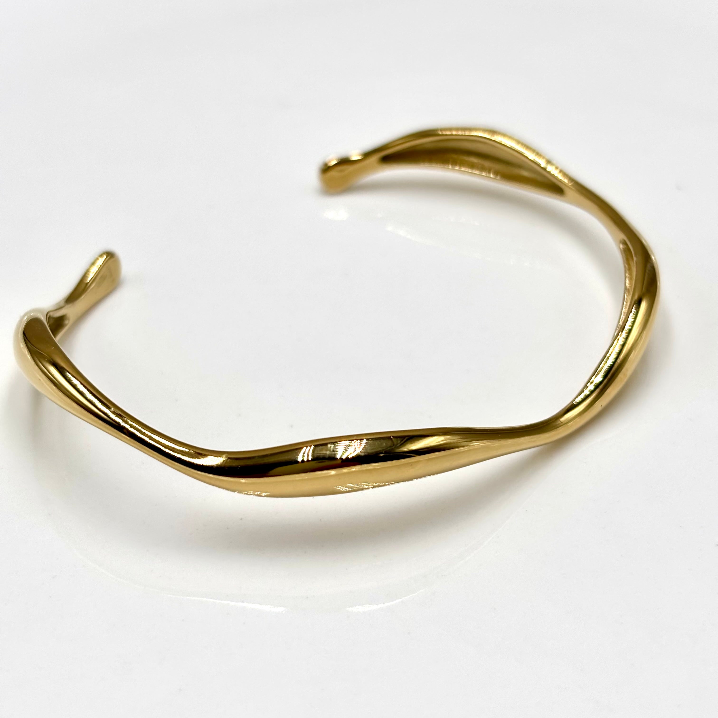 Jonc ondulé ouvert ajustable en acier inoxydable doré 