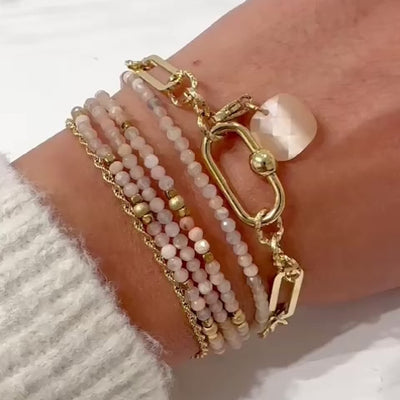 Video bracelet Luzia porté avec bracelet maillon en acier inoxydable